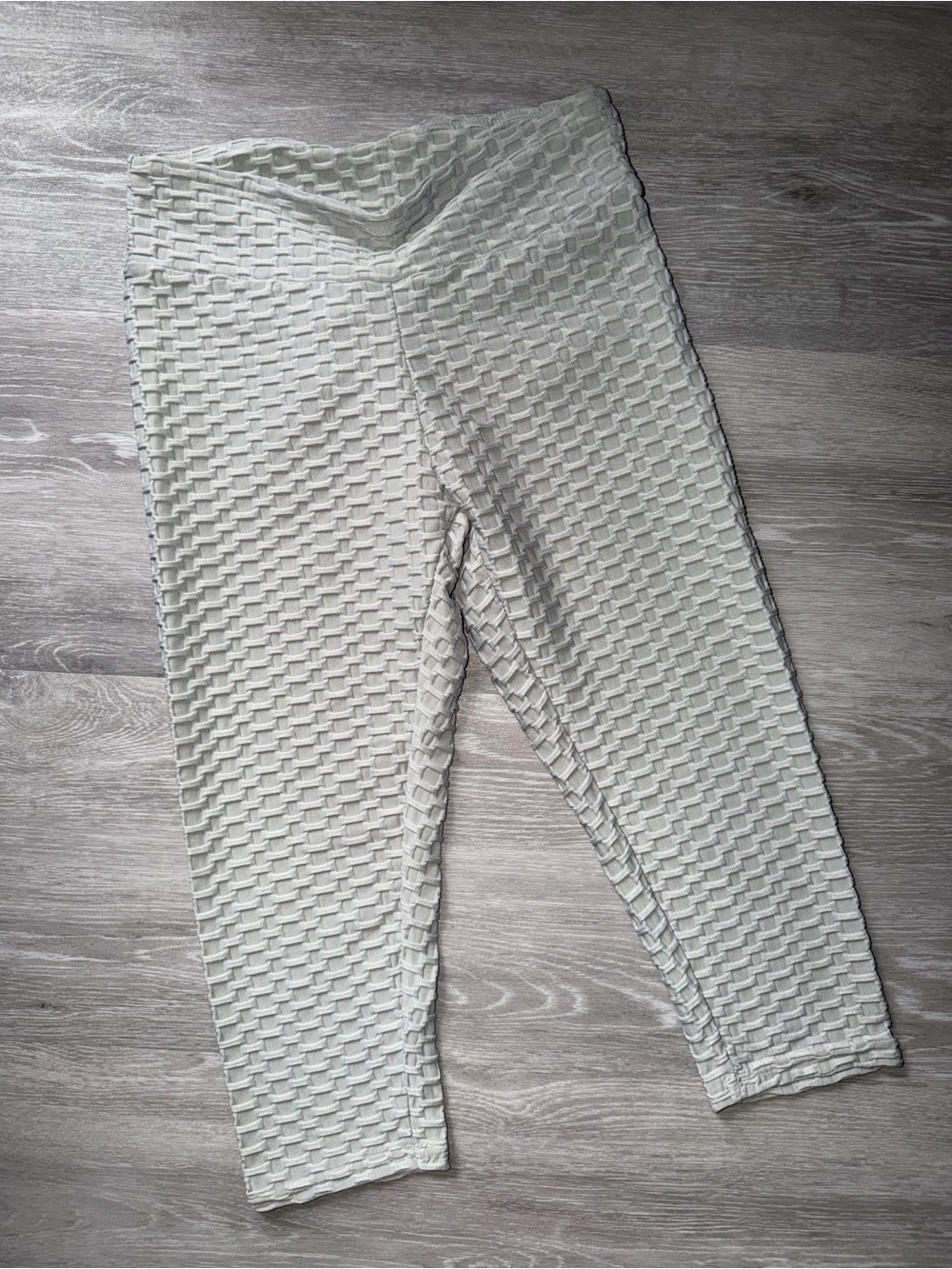 Women’s Textured White Leggings